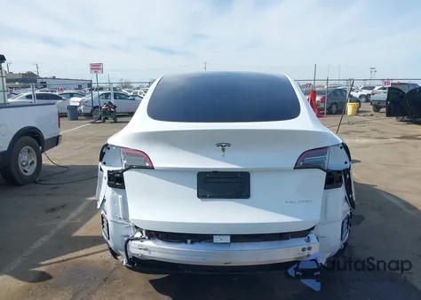 2024 Tesla Model Y from USA, damaged, VIN 7SAYGDEE8RF161370